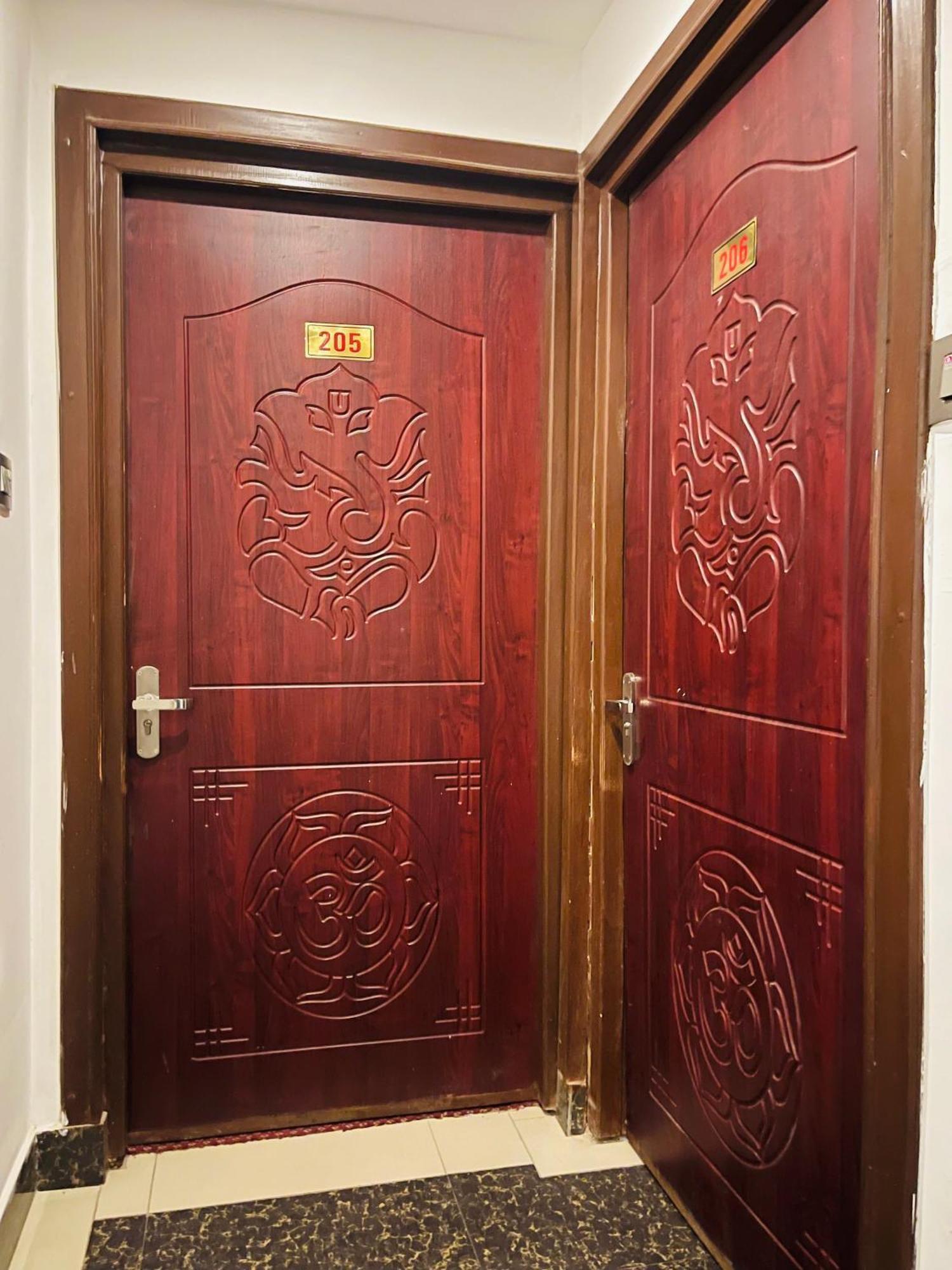 Hotel De Universal Катманду Екстер'єр фото