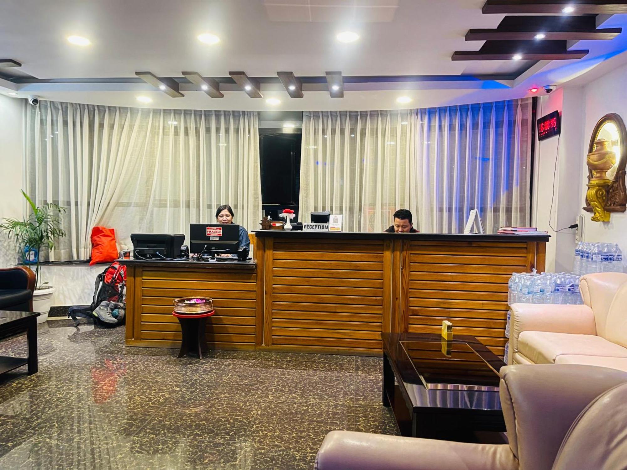 Hotel De Universal Катманду Екстер'єр фото